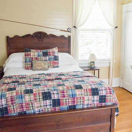 Mountain Rose Inn Woolwine エクステリア 写真