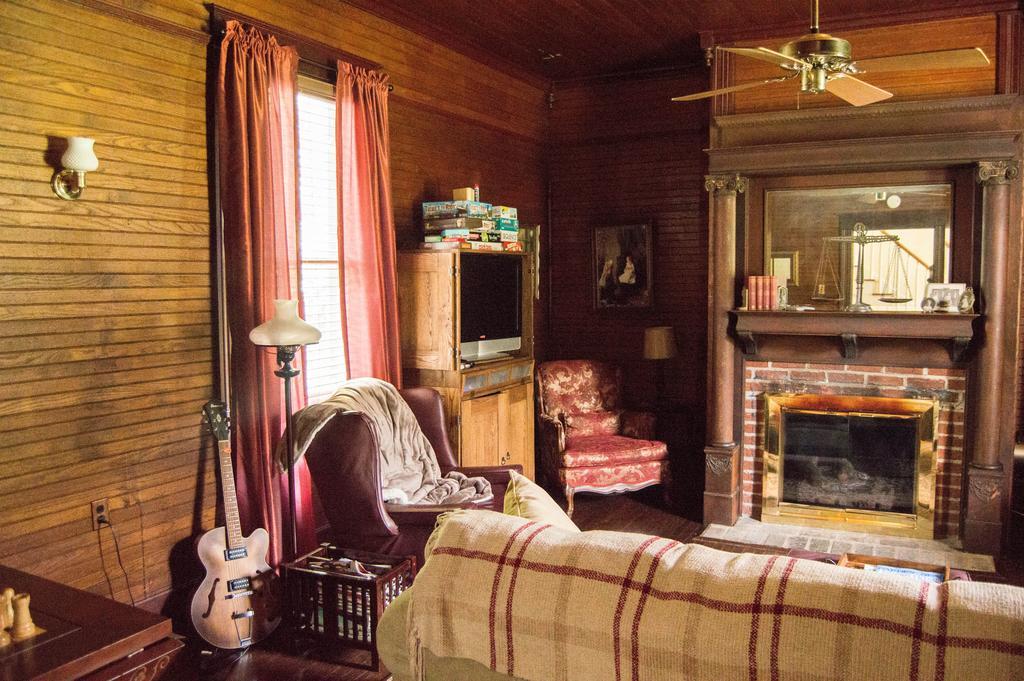 Mountain Rose Inn Woolwine エクステリア 写真