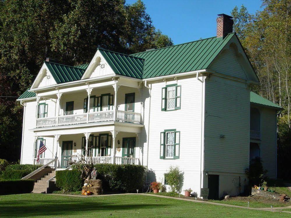 Mountain Rose Inn Woolwine エクステリア 写真